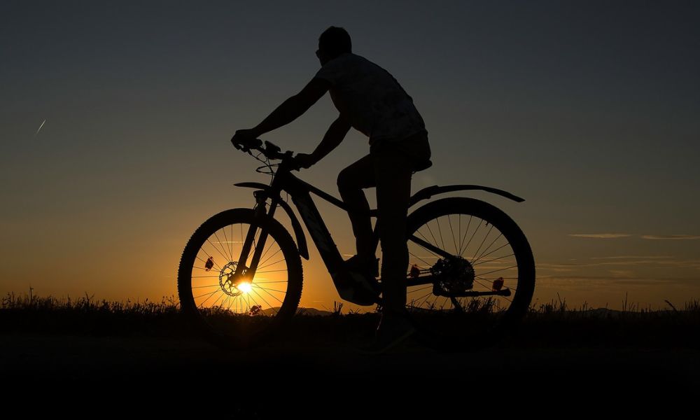 Szabadság, szerelem: elektromos kerékpárok adta élmények vidéken és a városban